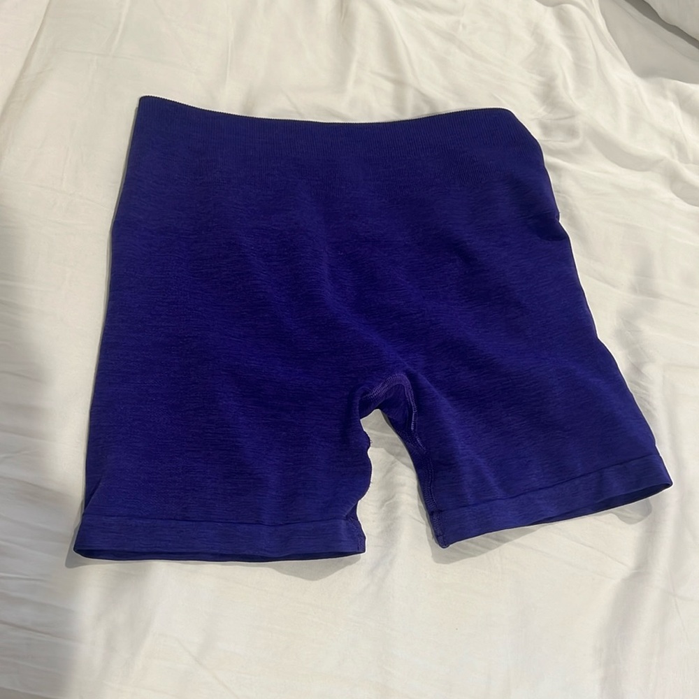 Gym shorts💜